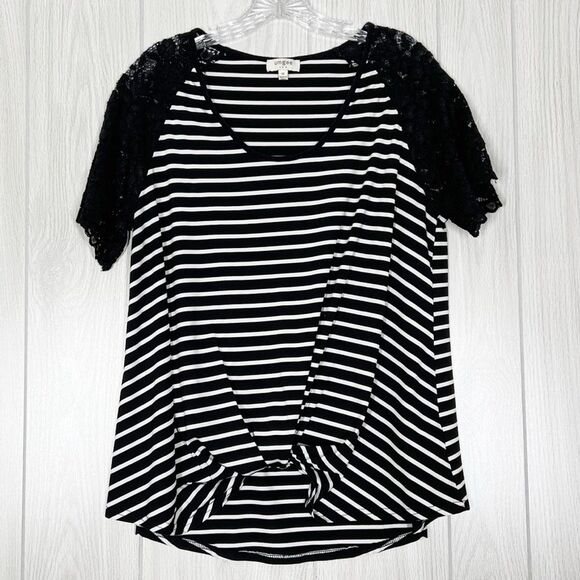 Umgee Tops - Umgee | Black And White Tie Front Lace Short Sleeve Tee Size Medium